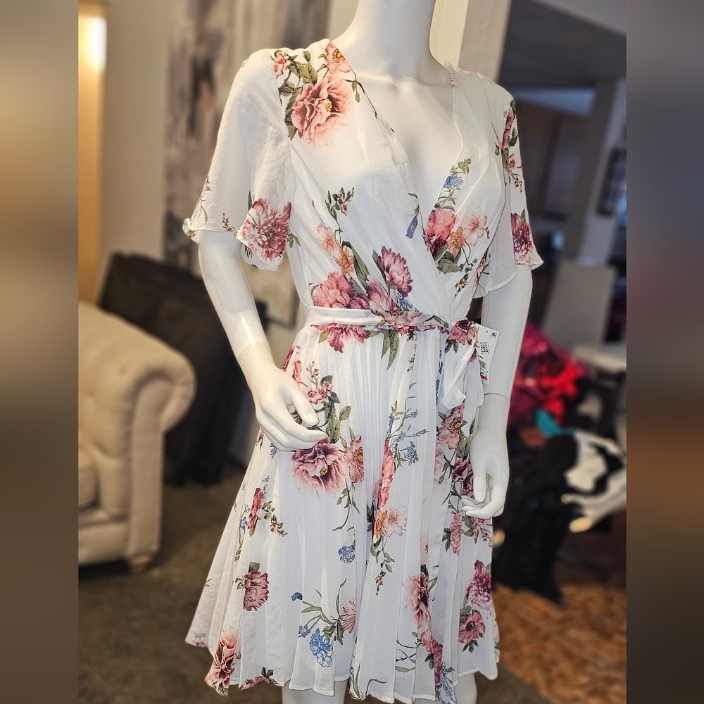 Crystal doll floral dress XL NWT Macys